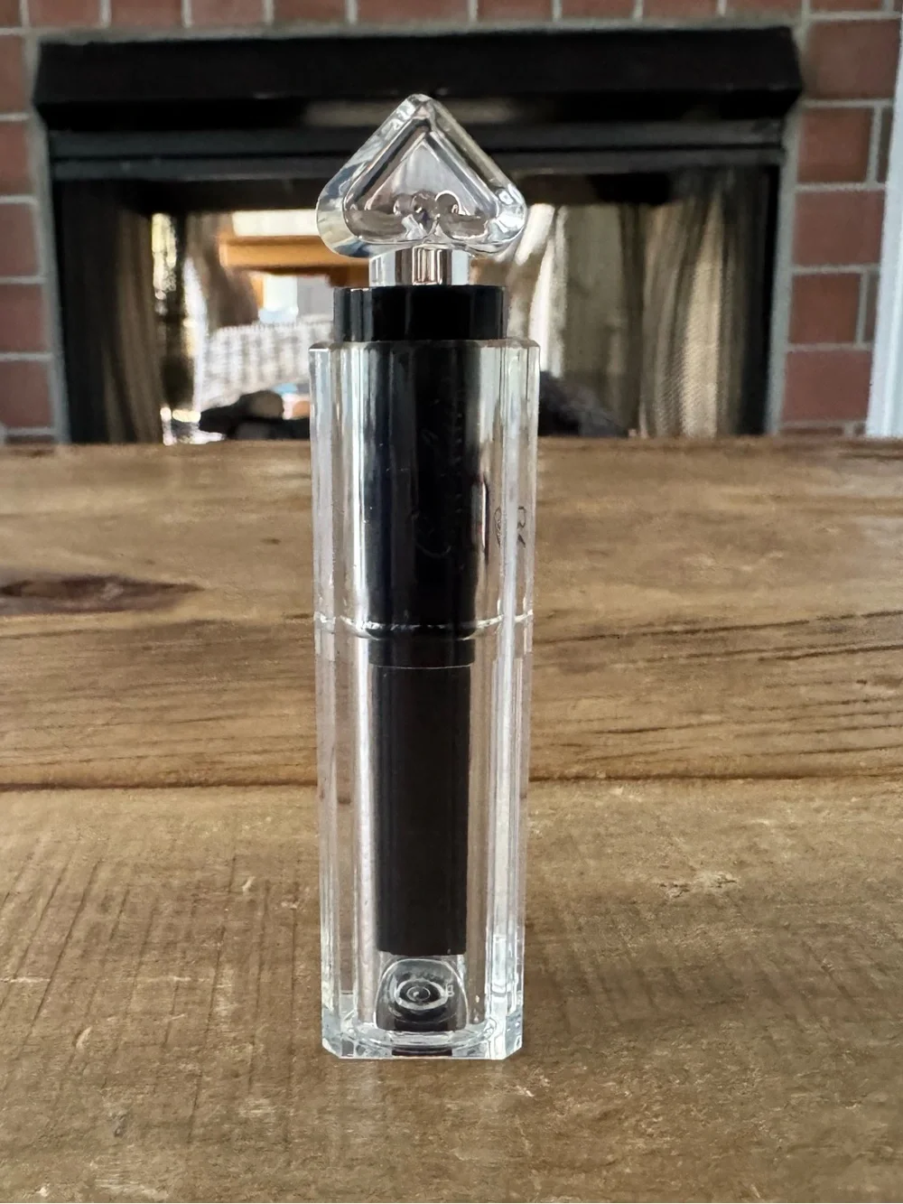 NEW in box Guerlain La Petite Robe Noire Shiny Lipstick ~ 024 Red Studs